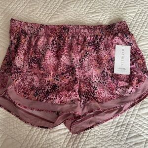 Athleta Printed Mesh Racer Run Shorts. XL.
